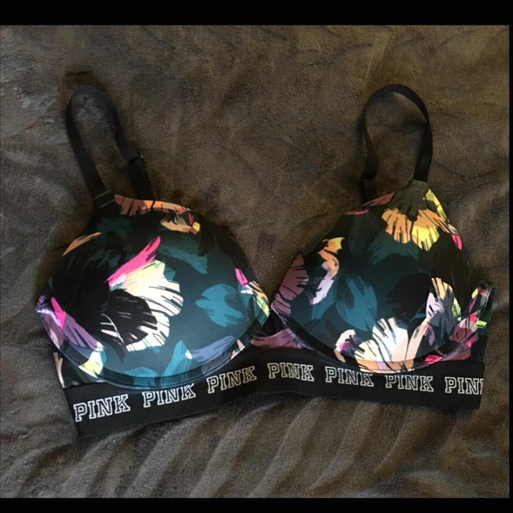 VS Pink Bra